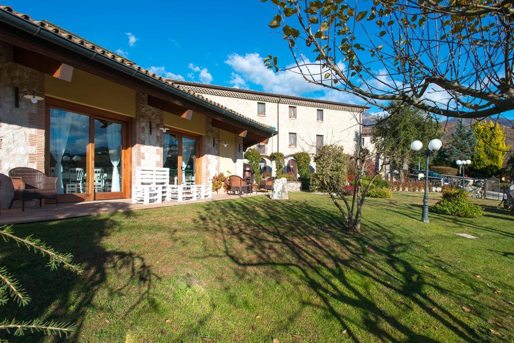 Valle Dell'Aquila Country House Hotel Settefrati Bagian luar foto